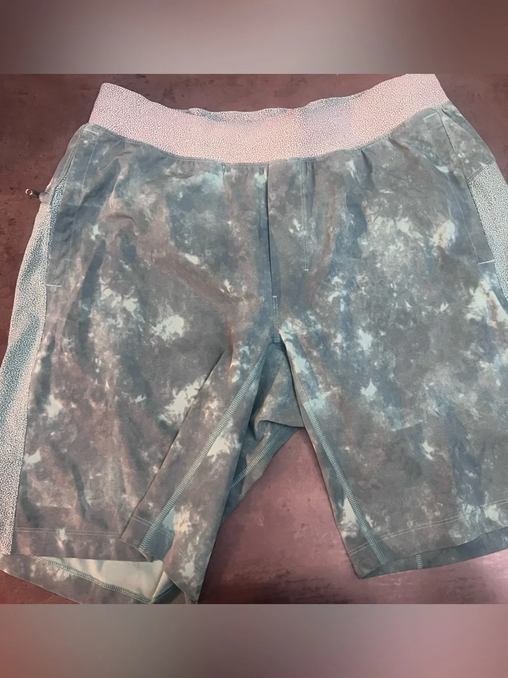 lululemon athletica Men's Teal Tie-Dye Swim Trunks